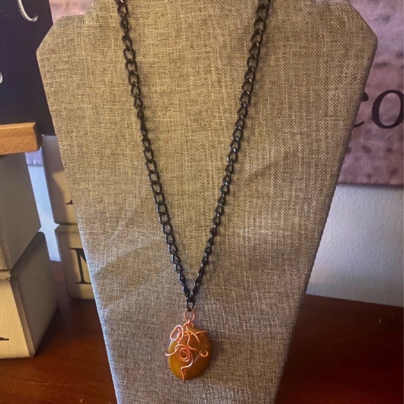 CHALET - Picture 1 of 3